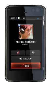 Nokia N900 in a phone call