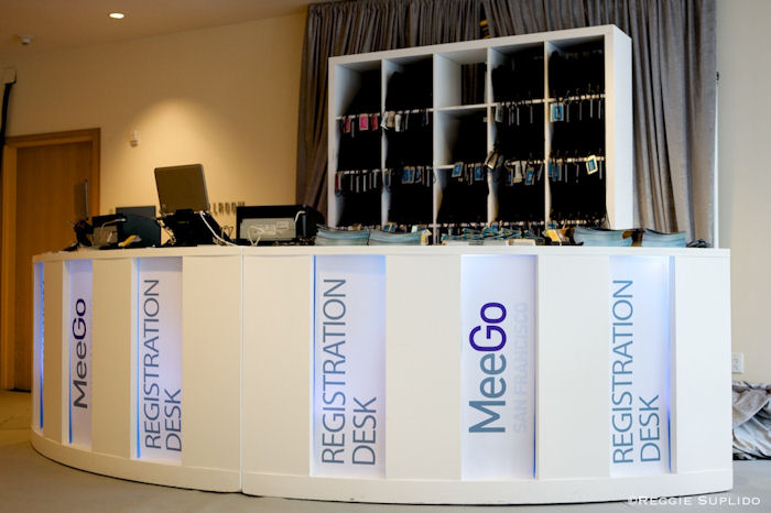 MeeGo Conference registration desk