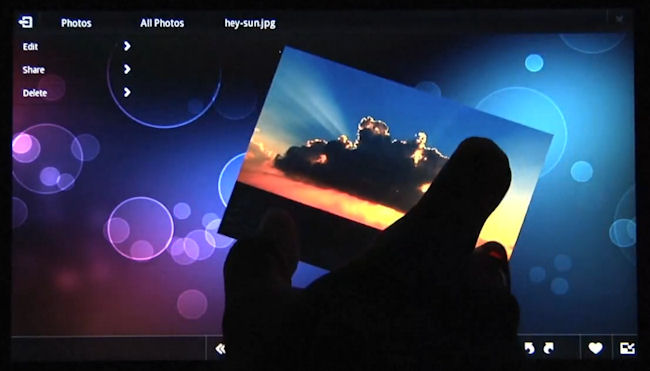 MeeGo Tablet UI